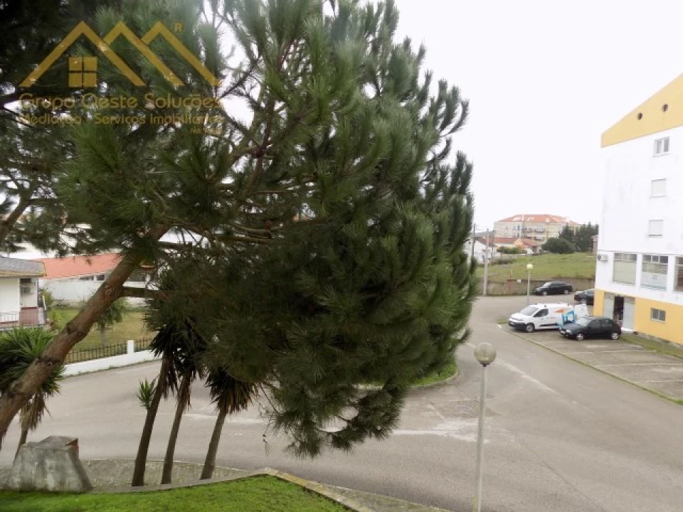 Apartamento T3 para Venda em Lourinhã e Atalaia Foto 12