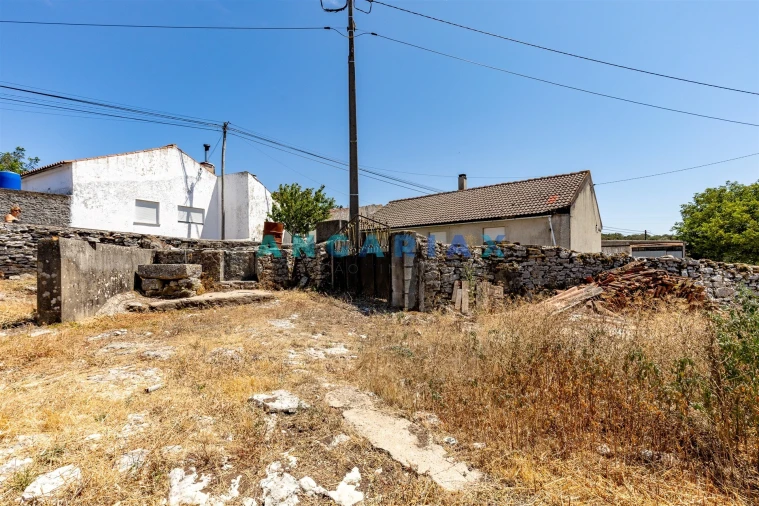 Moradia T2 para Venda em São Bento Foto 16