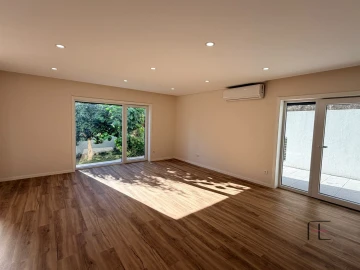 Moradia T5 para Venda em Baguim do Monte (Rio Tinto)