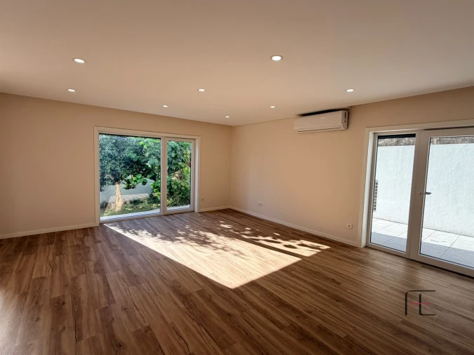 Moradia T5 para Venda em Baguim do Monte (Rio Tinto) Foto 4