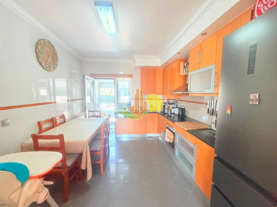 Apartamento T2 para Venda em Buarcos Foto 12