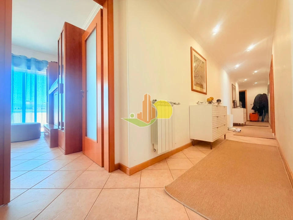 Apartamento T2 para Venda em Buarcos Foto 14