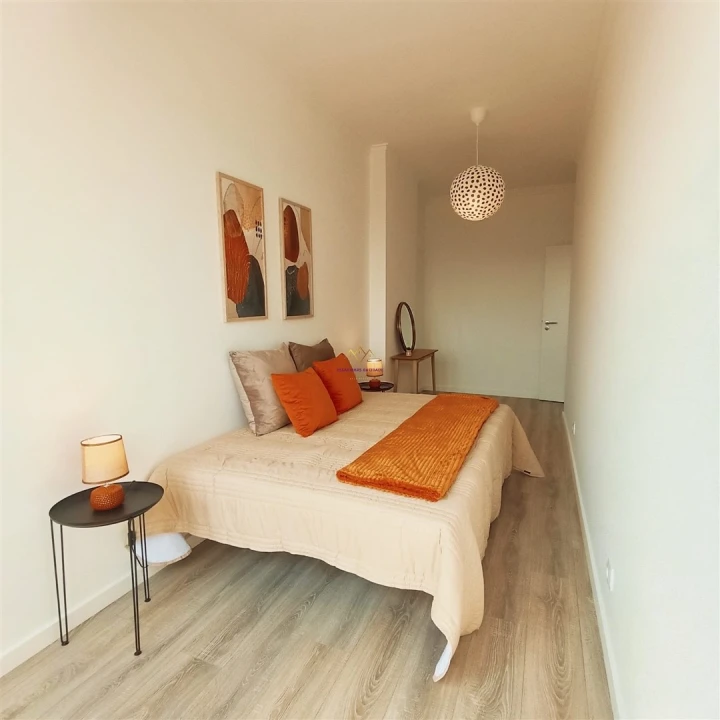 Apartamento T3 para Venda em Benfica Foto 5