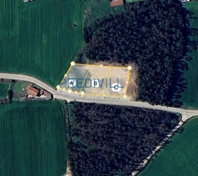 Terreno para Venda em Retorta e Tougues Foto 7