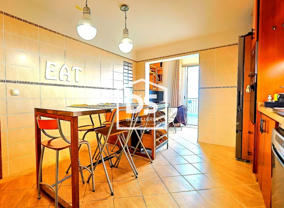 Moradia T3 para Venda em Caniço Foto 7