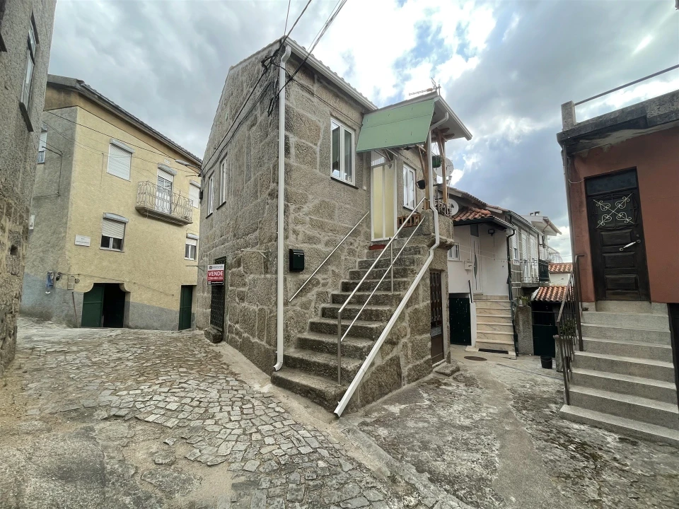 Moradia T2 para Venda em Cativelos Foto 1