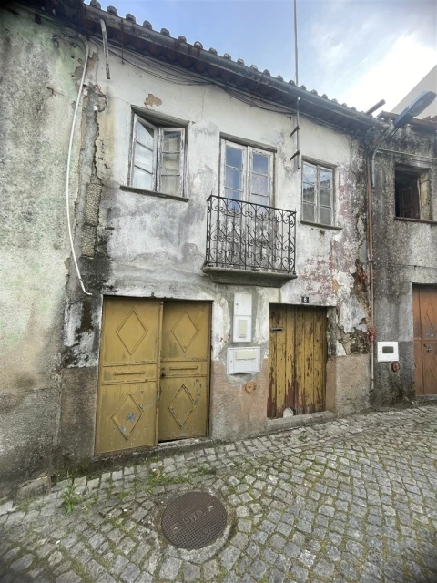 Moradia T0 para Venda em Cativelos