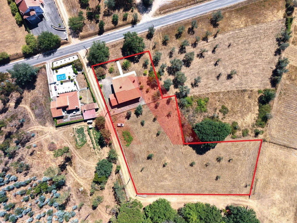 Moradia T3 para Venda em Mouronho Foto 4