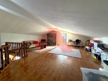 Moradia T3 para Venda em Mouronho