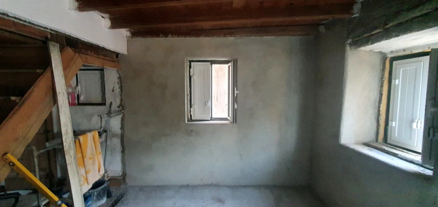 Moradia T2 para Venda em Sarzedas Foto 2