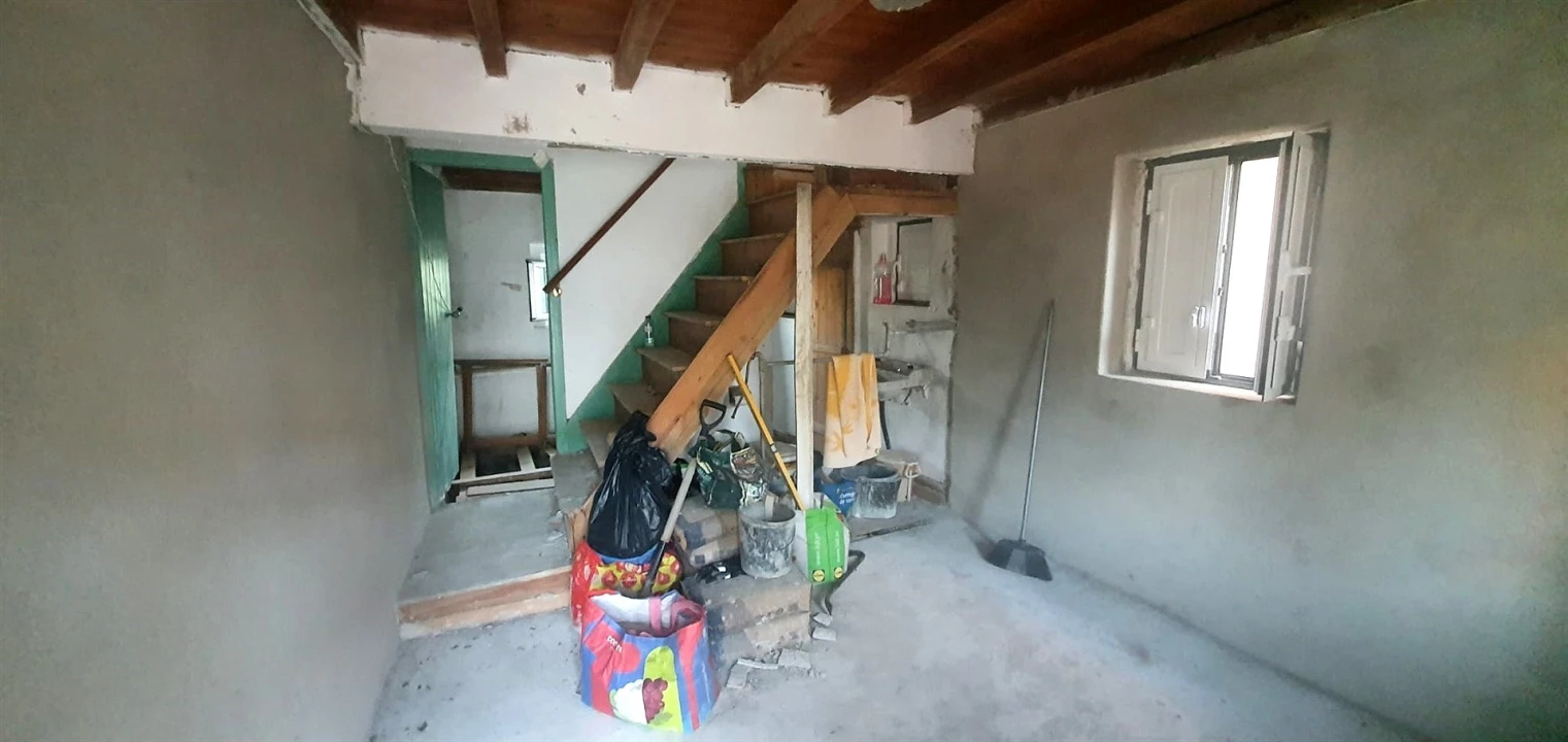 Moradia T2 para Venda em Sarzedas Foto 3