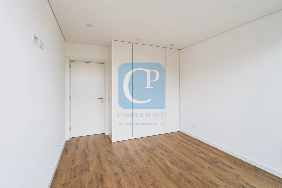 Apartamento T1 para Venda em Pedrouços Foto 12