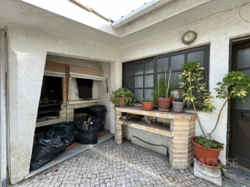 Moradia T6 para Venda em Viseu