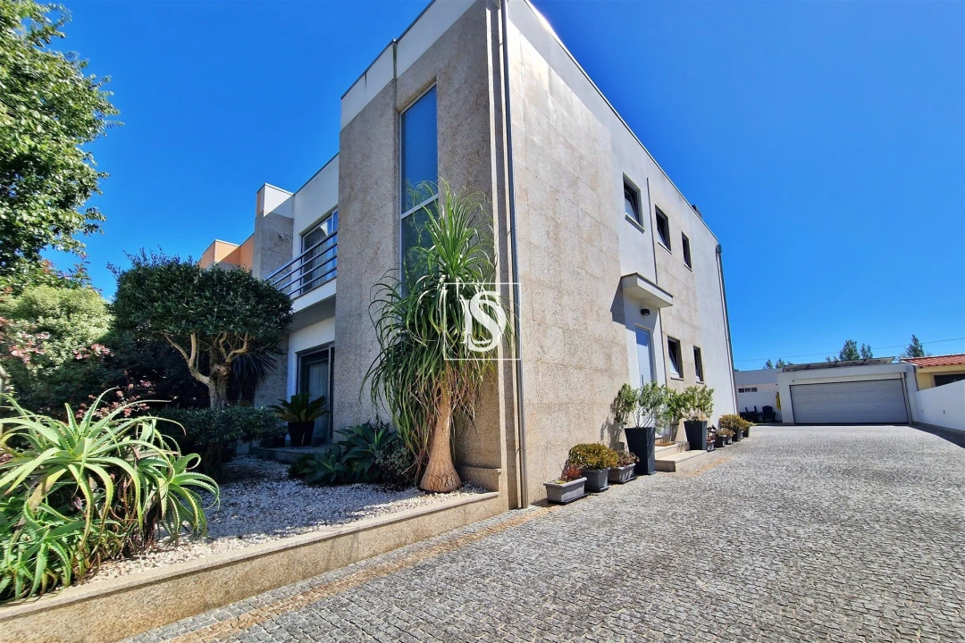 Moradia T3 para Venda em Aver-O-Mar, Amorim e Terroso Foto 3