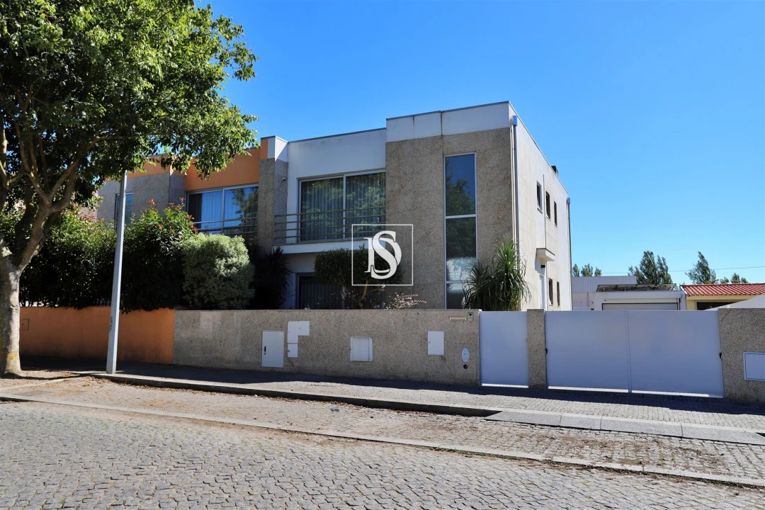 Moradia T3 para Venda em Aver-O-Mar, Amorim e Terroso Foto 38