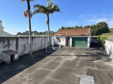 Quinta T10 para Venda em Fajã de Cima