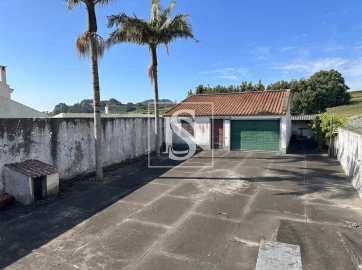 Quinta T10 para Venda em Fajã de Cima