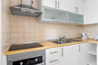 Apartamento T2 para Venda em Santa Maria e São Miguel, São Martinho, São Pedro Penaferrim