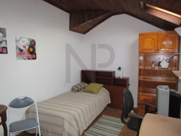 Quarto para Arrendamento em Arroios