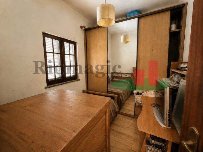 Apartamento T2 para Venda em Campolide Foto 3