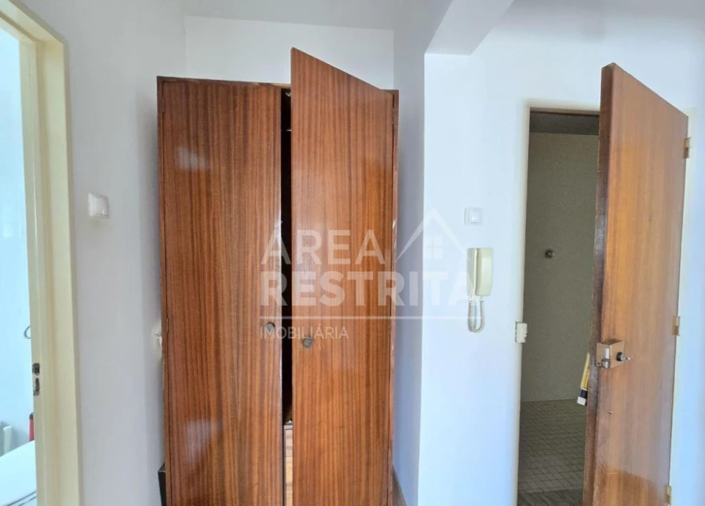 Apartamento T2 para Venda em Águas Livres Foto 16