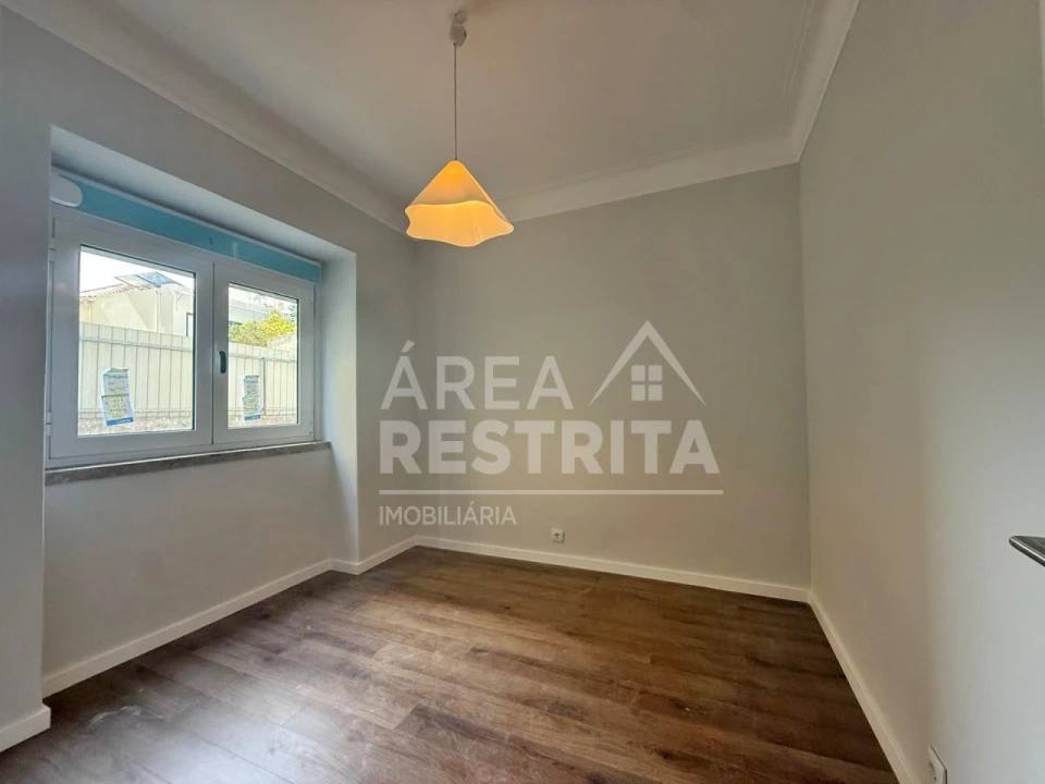 Apartamento T2 para Venda em Penha de França Foto 6