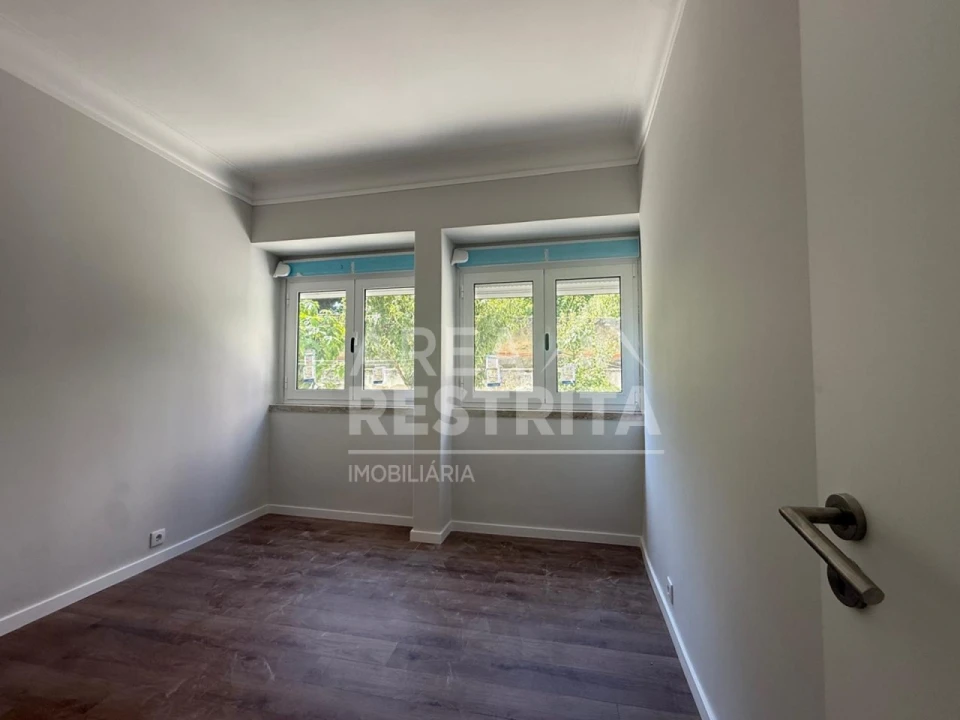 Apartamento T2 para Venda em Penha de França Foto 14
