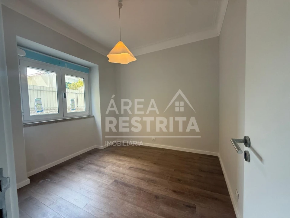 Apartamento T2 para Venda em Penha de França Foto 15