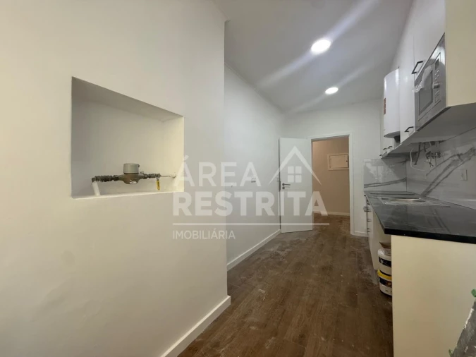 Apartamento T2 para Venda em Penha de França Foto 8