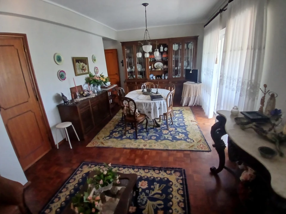 Apartamento T4 para Venda em Oeiras e São Julião da Barra, Paço de Arcos e Caxias Foto 5