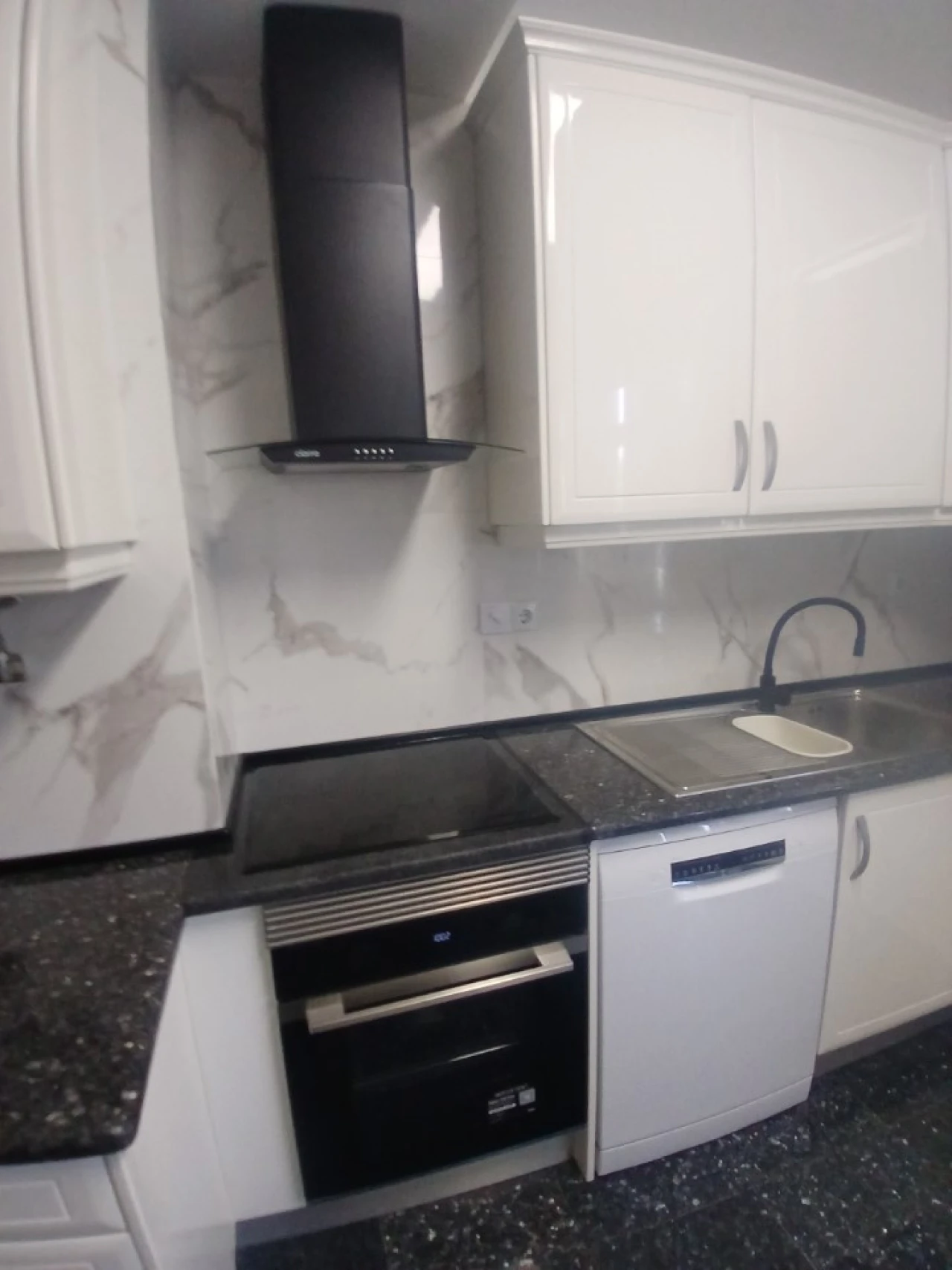 Apartamento T4 para Venda em Oeiras e São Julião da Barra, Paço de Arcos e Caxias Foto 8