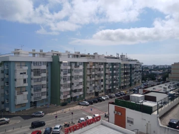 Apartamento T4 para Venda em Oeiras e São Julião da Barra, Paço de Arcos e Caxias