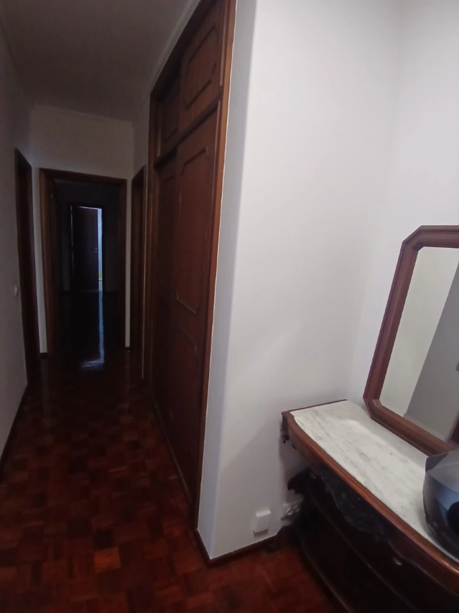 Apartamento T4 para Venda em Oeiras e São Julião da Barra, Paço de Arcos e Caxias Foto 31