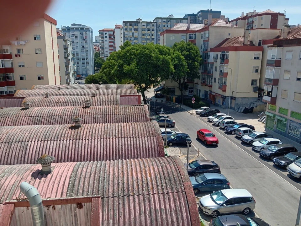 Apartamento T2 para Venda em Águas Livres Foto 6