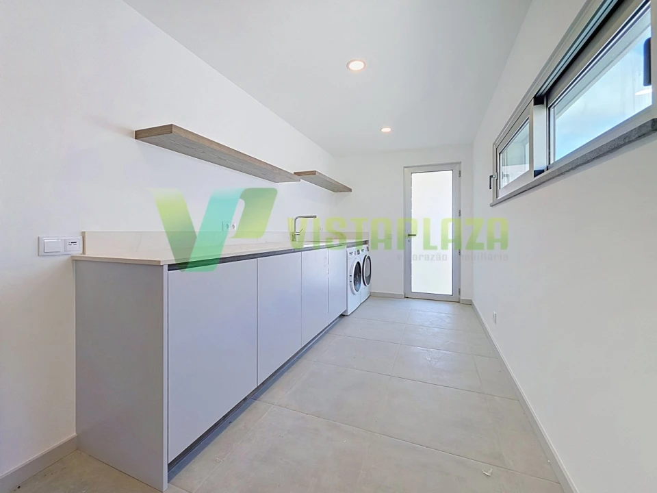 Moradia T3 para Venda em Estômbar e Parchal Foto 22