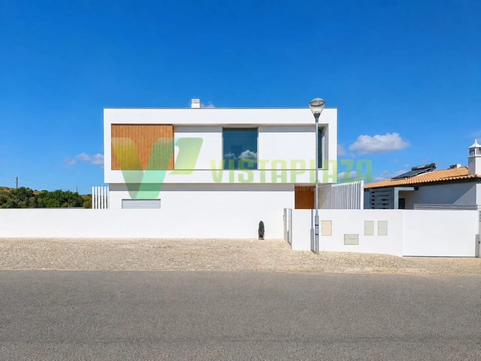 Moradia T3 para Venda em Estômbar e Parchal Foto 1