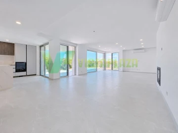 Moradia T3 para Venda em Estômbar e Parchal