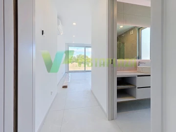 Moradia T3 para Venda em Estômbar e Parchal