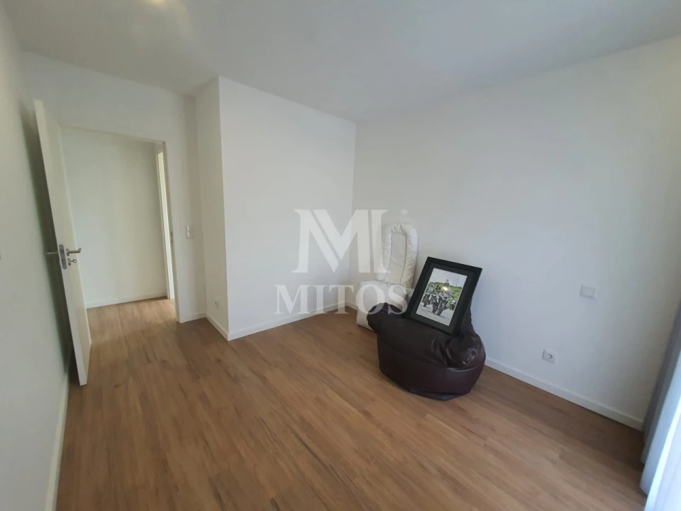 Apartamento T3 para Arrendamento em Santa Marta de Portuzelo Foto 14