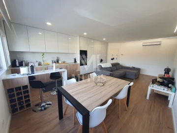 Apartamento T3 para Arrendamento em Santa Marta de Portuzelo