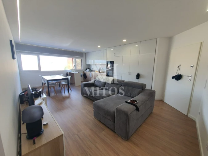 Apartamento T3 para Arrendamento em Santa Marta de Portuzelo Foto 2