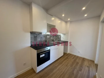Apartamento T2 para Venda em Queluz e Belas