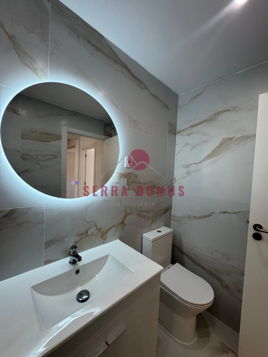 Apartamento T2 para Venda em Queluz e Belas Foto 9