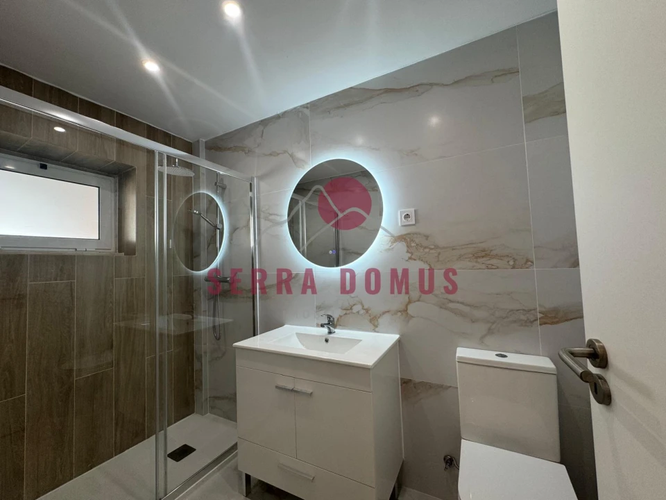 Apartamento T2 para Venda em Queluz e Belas Foto 8