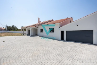 Moradia T3 para Venda em Marrazes e Barosa