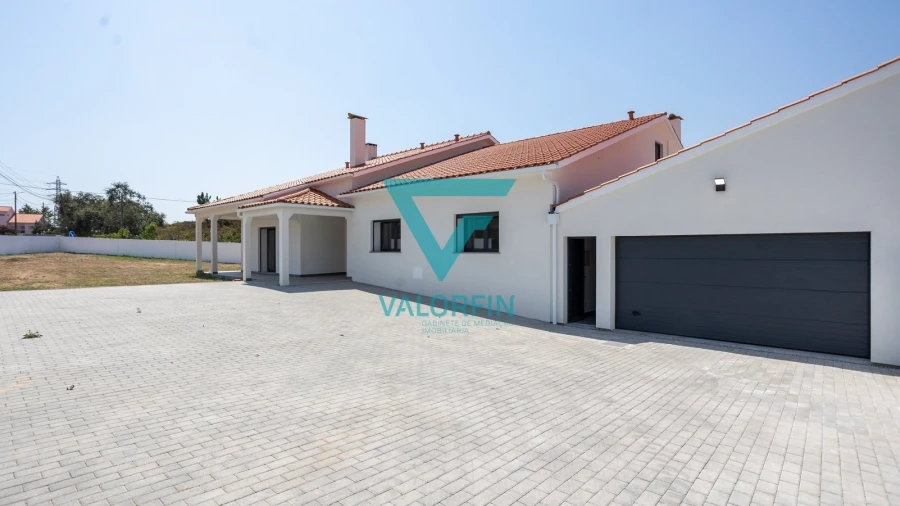Moradia T3 para Venda em Marrazes e Barosa