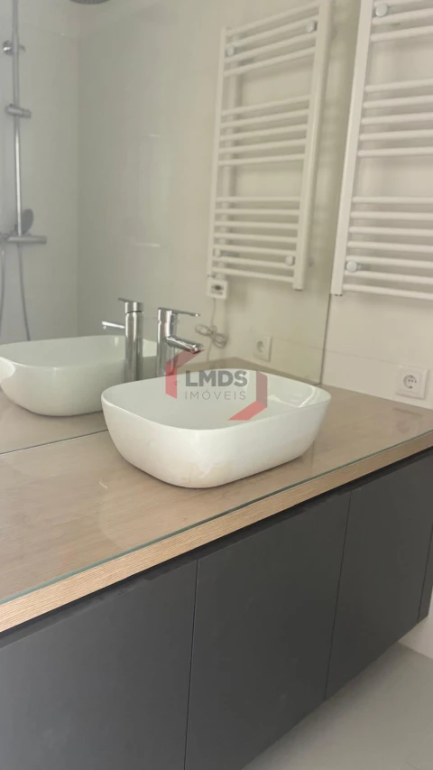 Apartamento T2 para Venda em Cedofeita, Santo Ildefonso, Sé, Miragaia, São Nicolau e Vitória