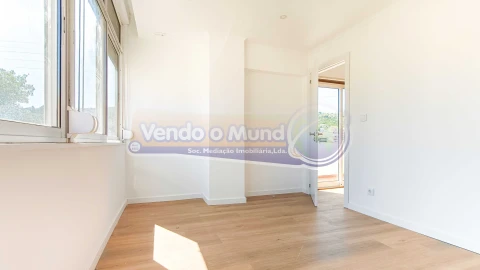 Apartamento T2 para Venda em Odivelas