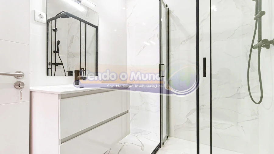 Apartamento T2 para Venda em Odivelas Foto 11