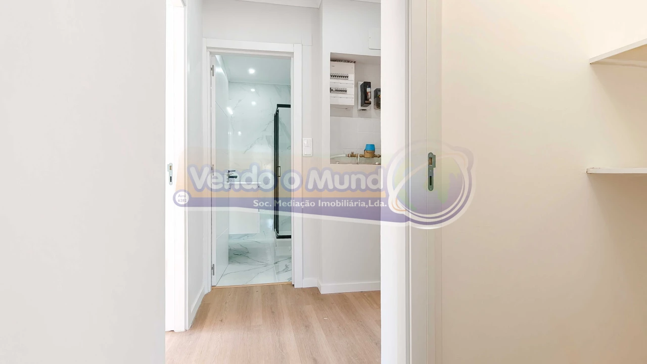 Apartamento T2 para Venda em Odivelas Foto 9